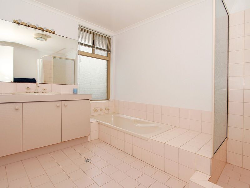 23 Eckersley Heights, Winthrop WA 6150