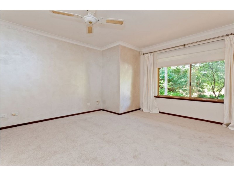 12 Richardson Arc, Winthrop WA 6150