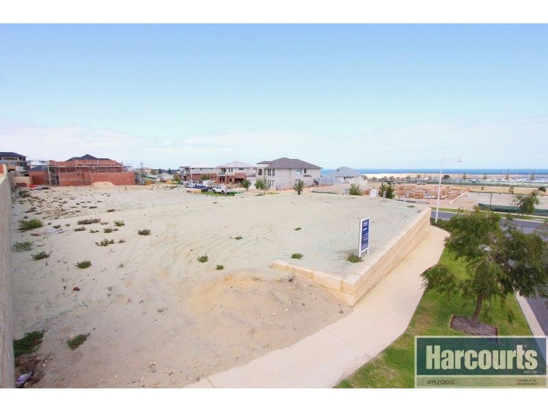 24 Hydaspe Vista, North Coogee WA 6163