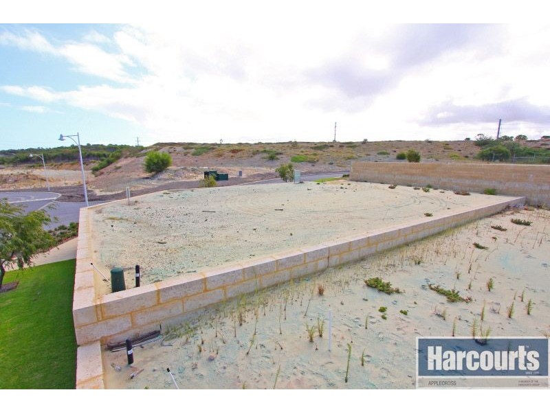 24 Hydaspe Vista, North Coogee WA 6163