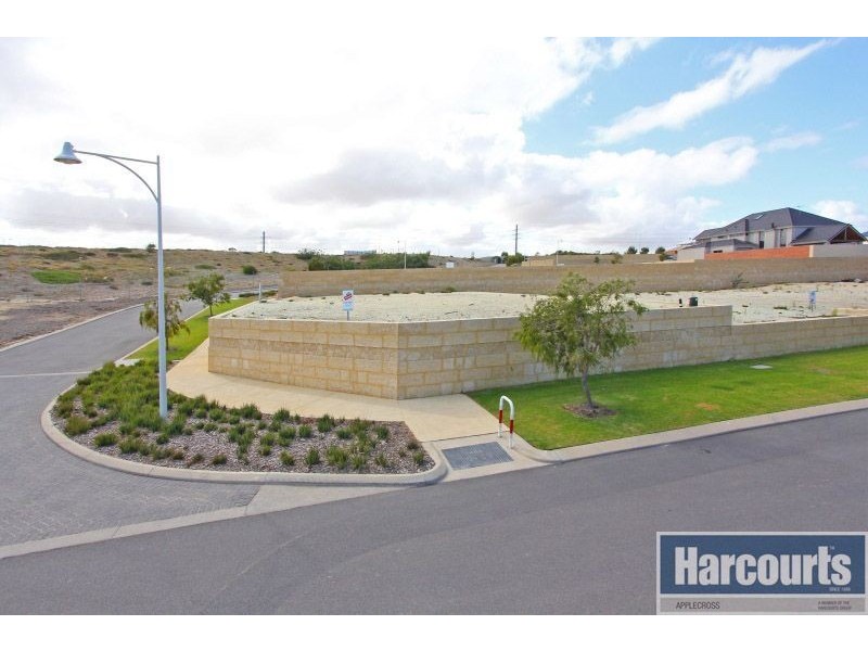 24 Hydaspe Vista, North Coogee WA 6163