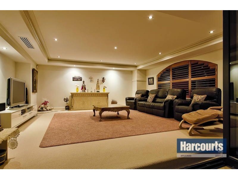 49 Duncraig Road, Applecross WA 6153