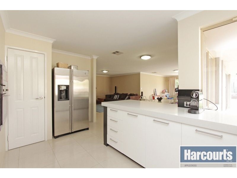 21 Hatherley Pde, Winthrop WA 6150