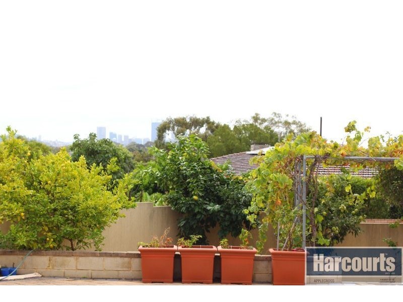 1 Portree Way, Ardross WA 6153
