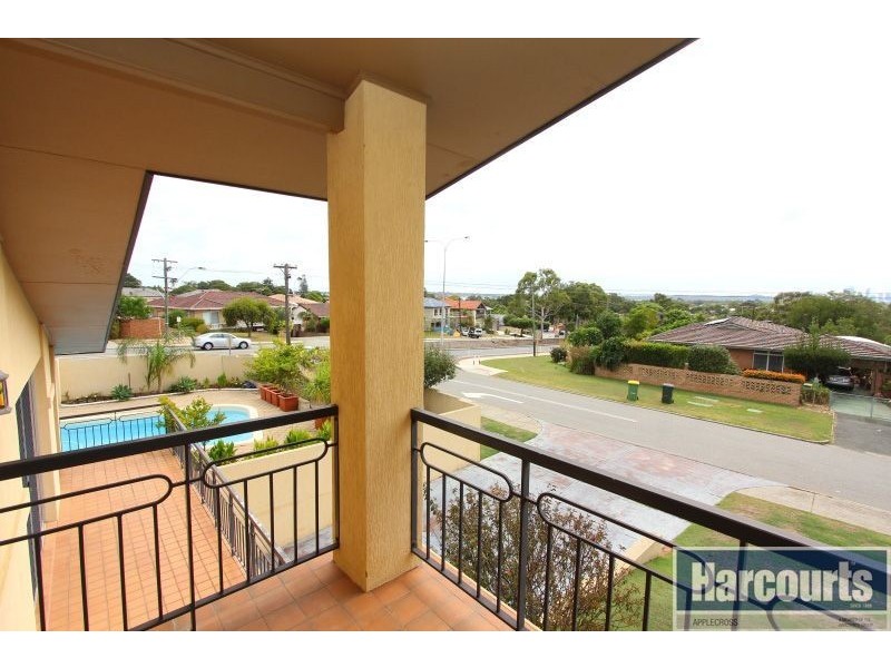 1 Portree Way, Ardross WA 6153