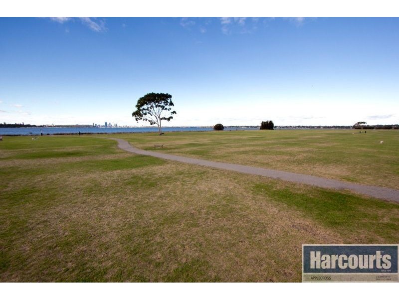 82 Burke Drive, Attadale WA 6156