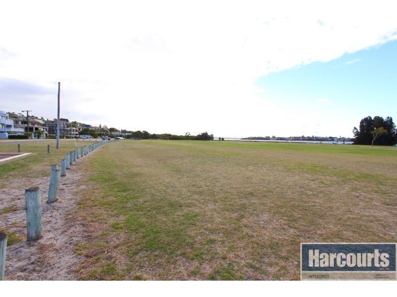 82 Burke Drive, Attadale WA 6156