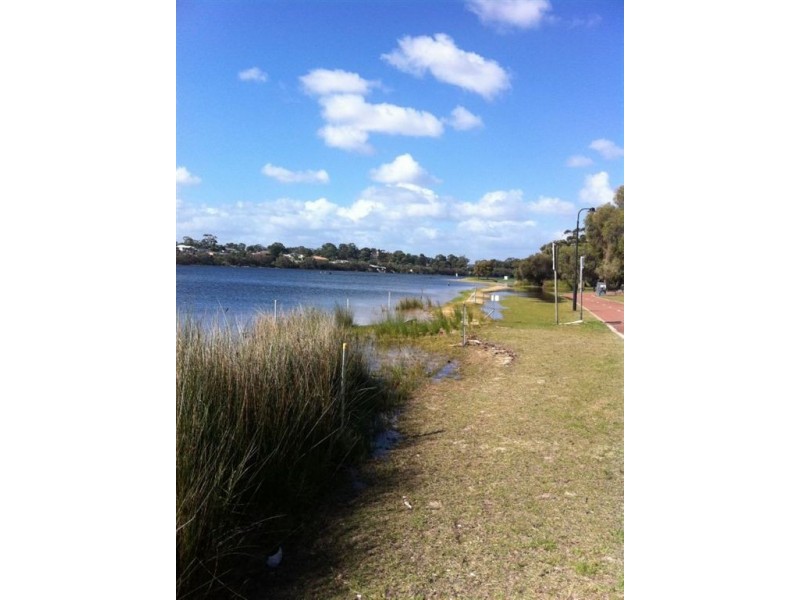 93 The Esplanade, Mount Pleasant WA 6153