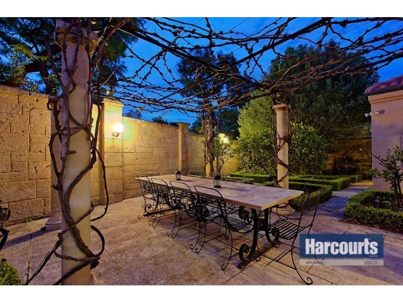 21 Duncraig Road, Applecross WA 6153