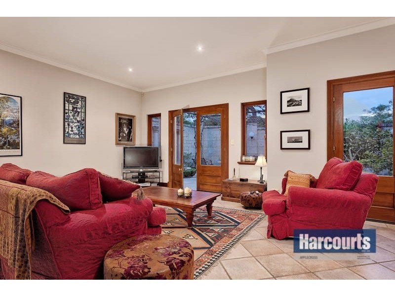 21 Duncraig Road, Applecross WA 6153