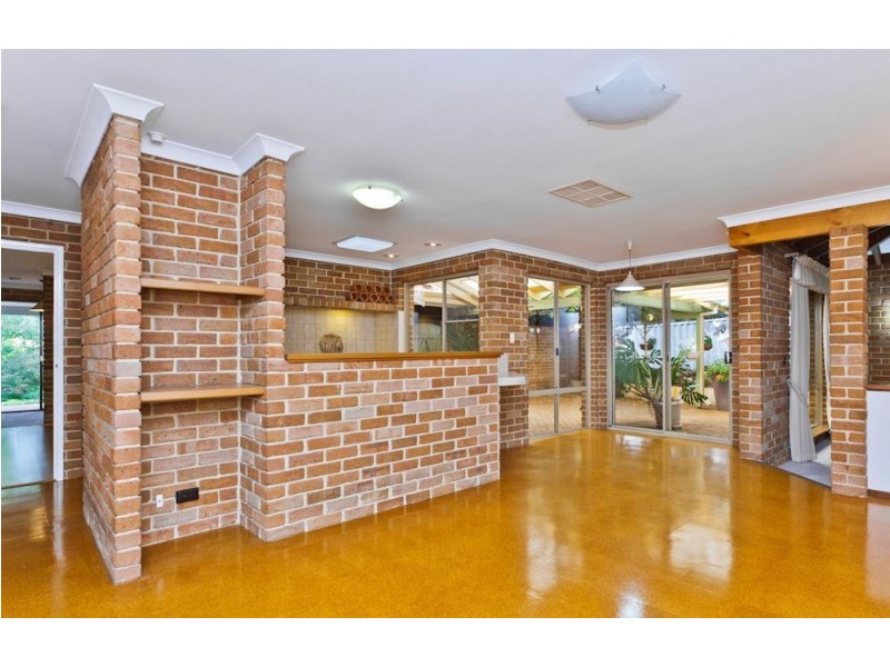 12 Richardson Arcade, Winthrop WA 6150