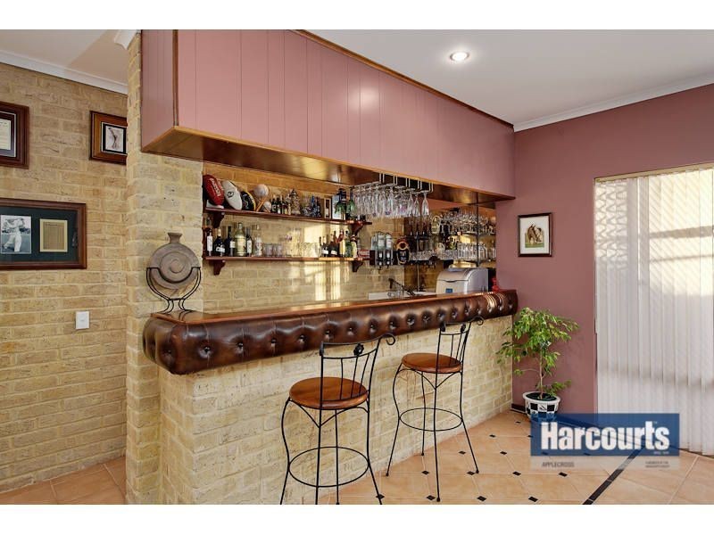 12 Burrows Place, Winthrop WA 6150