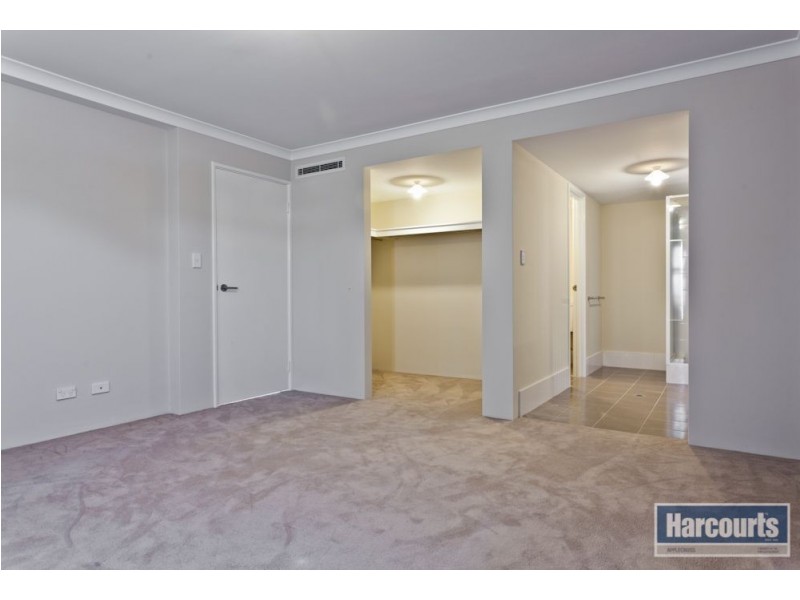 1 Thorman Place, Booragoon WA 6154