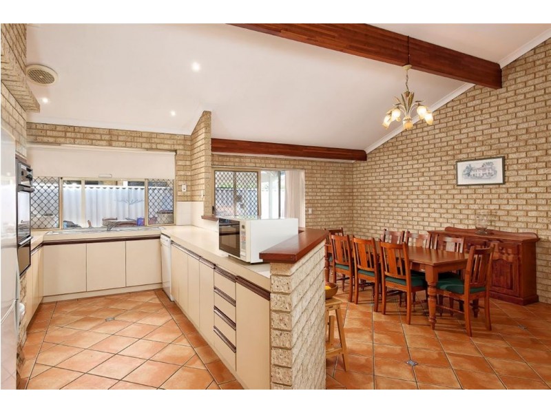 17 Anderton Rtt, Murdoch WA 6150