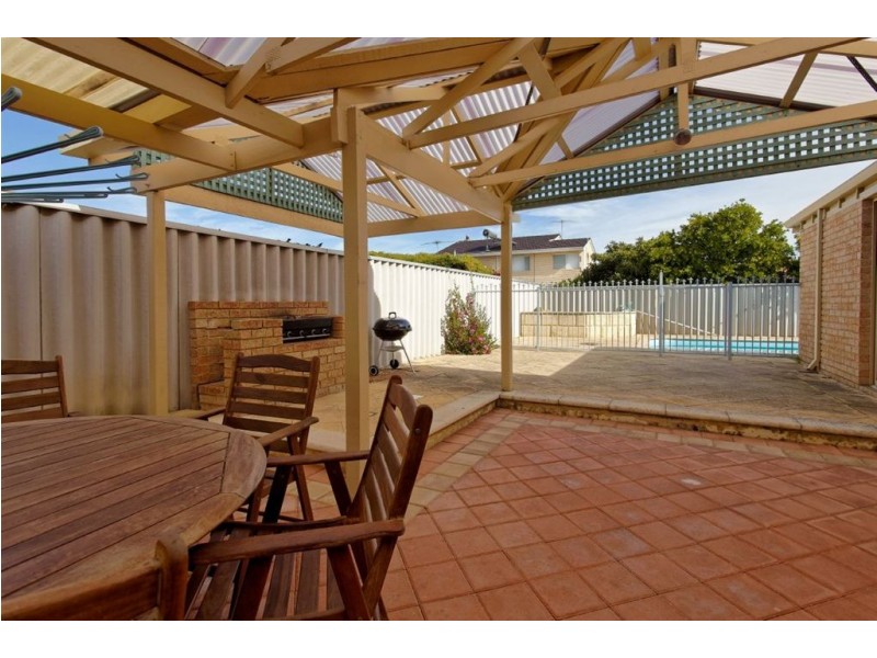 17 Anderton Rtt, Murdoch WA 6150