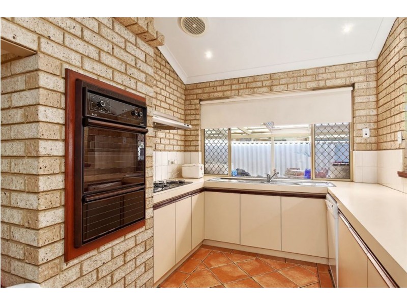 17 Anderton Rtt, Murdoch WA 6150