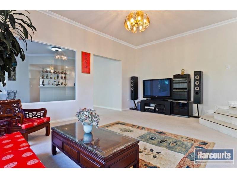 11 Mauldon Mews, Winthrop WA 6150