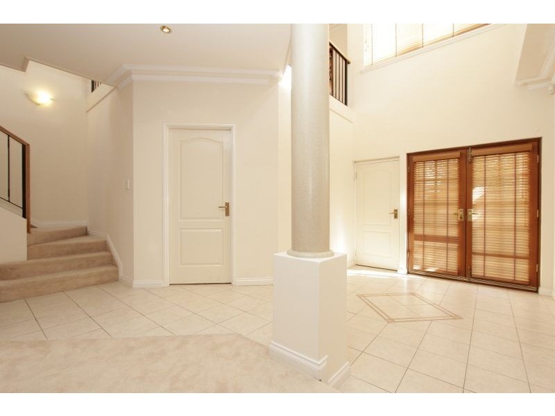 16 Matheson Road, Applecross WA 6153