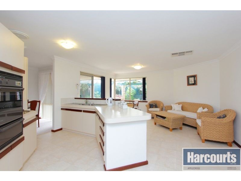 2 Mattingley Heights, Murdoch WA 6150