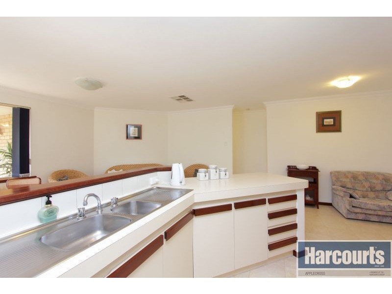 2 Mattingley Heights, Murdoch WA 6150