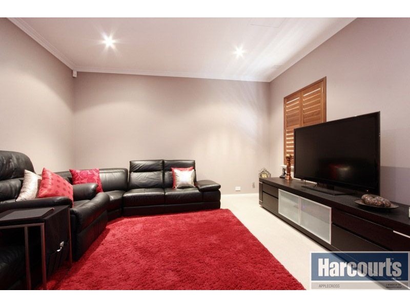 48 Wrexham Street, Bicton WA 6157