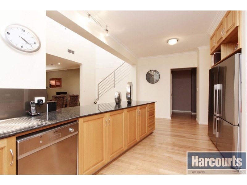 48 Wrexham Street, Bicton WA 6157