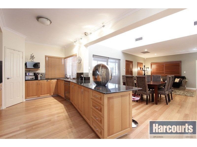 48 Wrexham Street, Bicton WA 6157