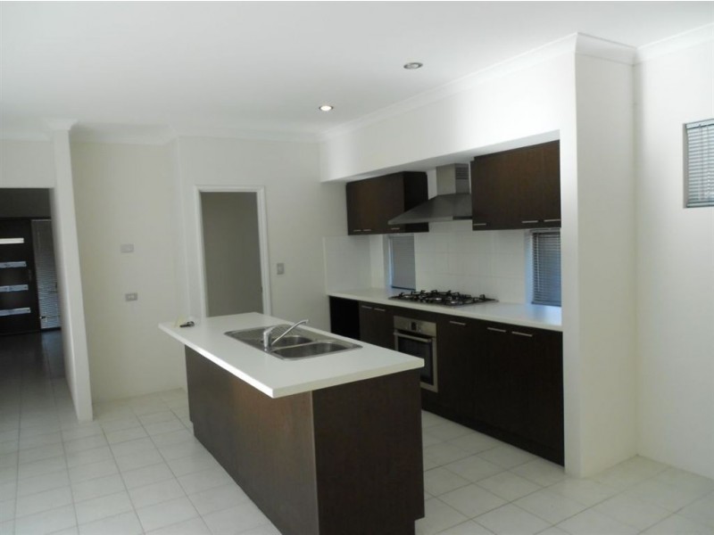 16A Lowes Street, Cloverdale WA 6105