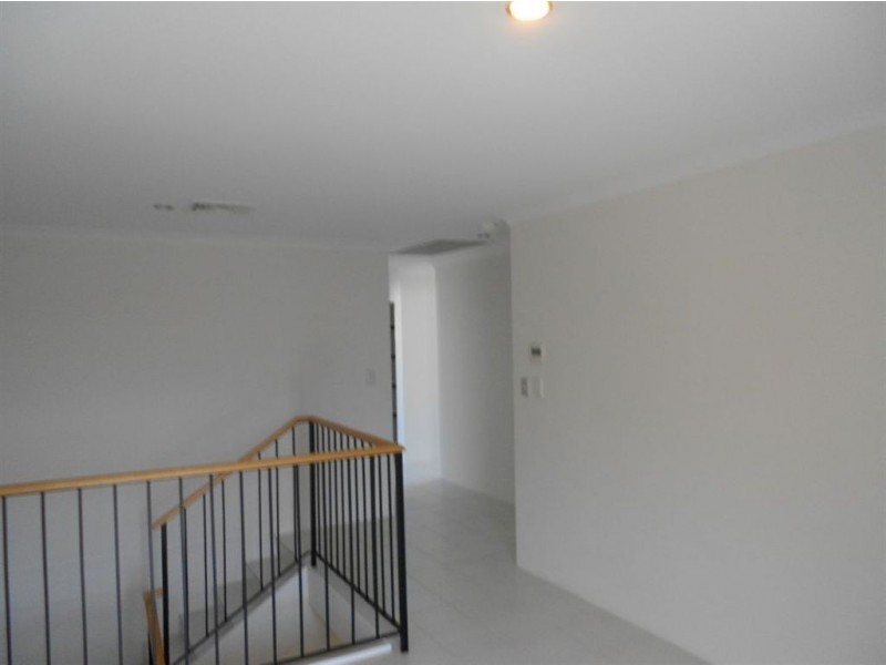 16A Lowes Street, Cloverdale WA 6105