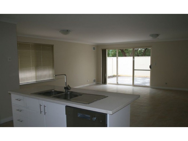 4/13 Bridge Street, Wilson WA 6107