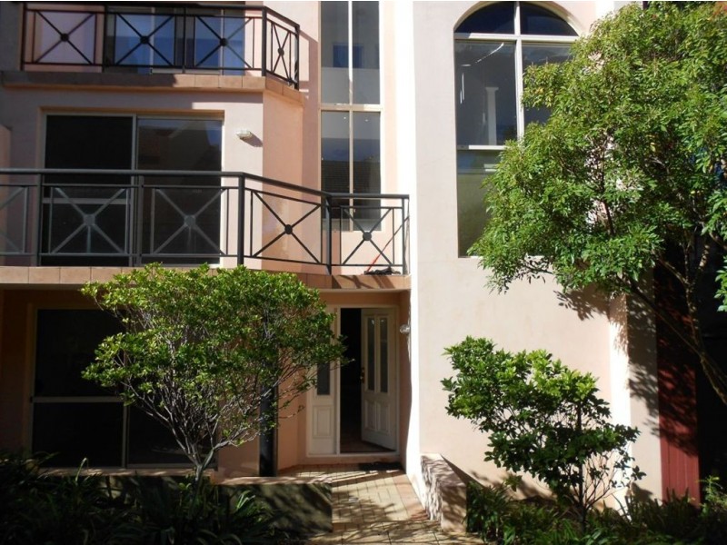 7 Ensign Lane, East Perth WA 6004