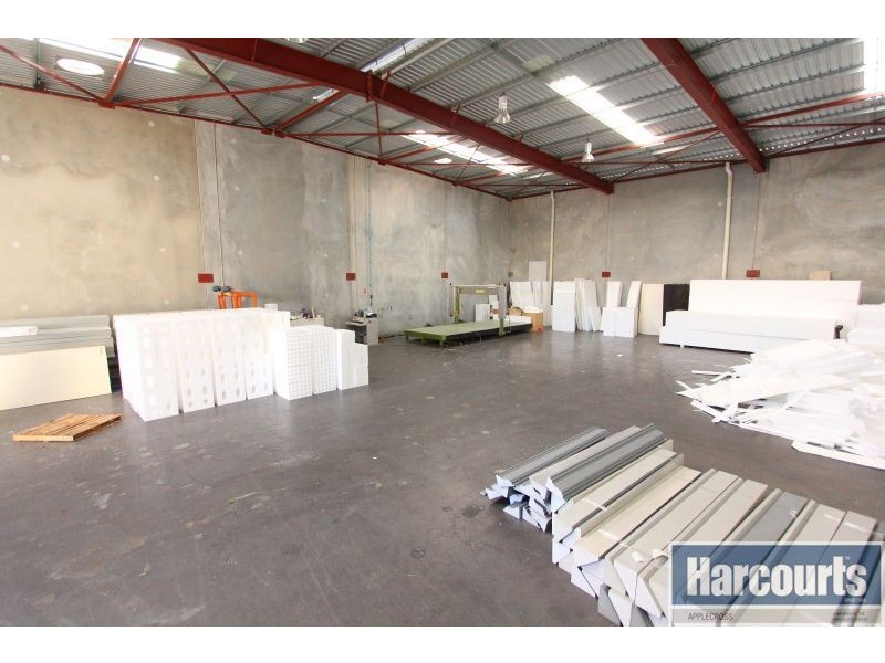 66 Discovery Drive, Bibra Lake WA 6163