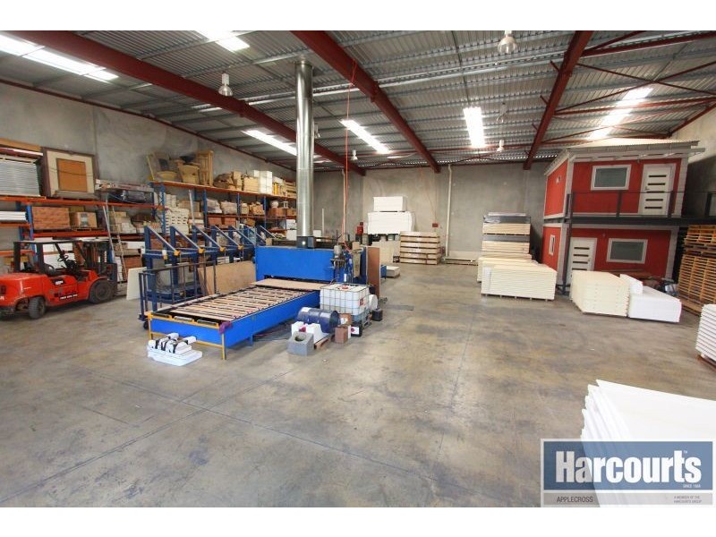 66 Discovery Drive, Bibra Lake WA 6163