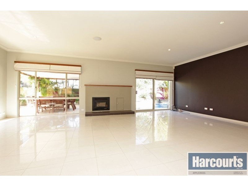 5 Colebatch Hill, Kardinya WA 6163