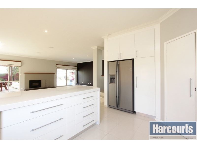 5 Colebatch Hill, Kardinya WA 6163