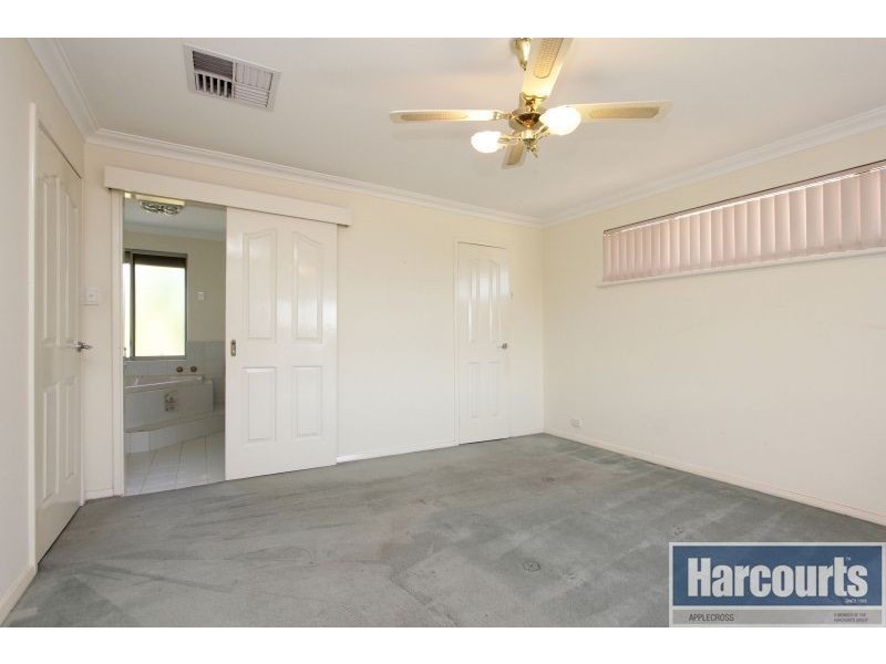 5 Colebatch Hill, Kardinya WA 6163