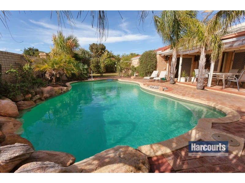 52 Northmore Crescent, Winthrop WA 6150
