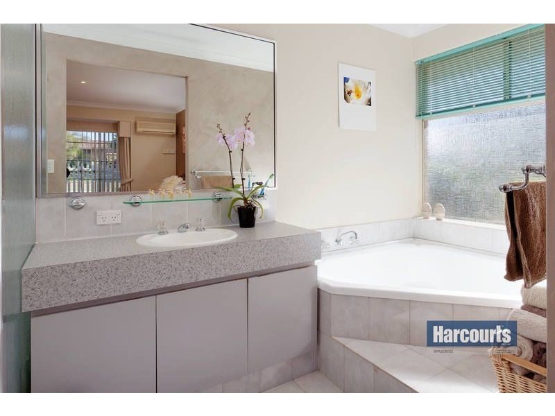 52 Northmore Crescent, Winthrop WA 6150