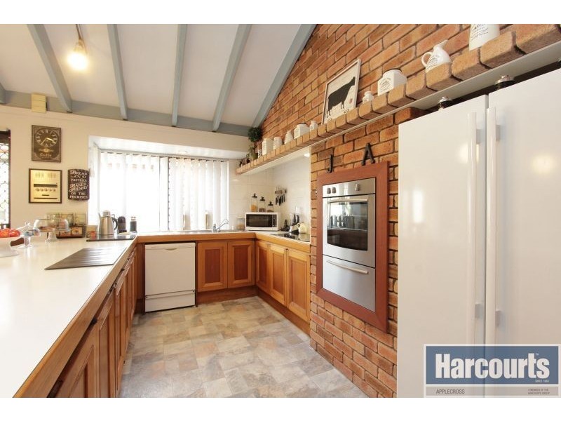 21 Marcus Avenue, Booragoon WA 6154