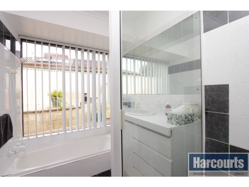 21 Marcus Avenue, Booragoon WA 6154