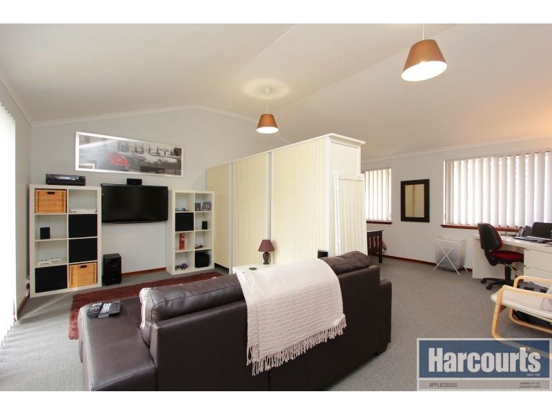 21 Marcus Avenue, Booragoon WA 6154