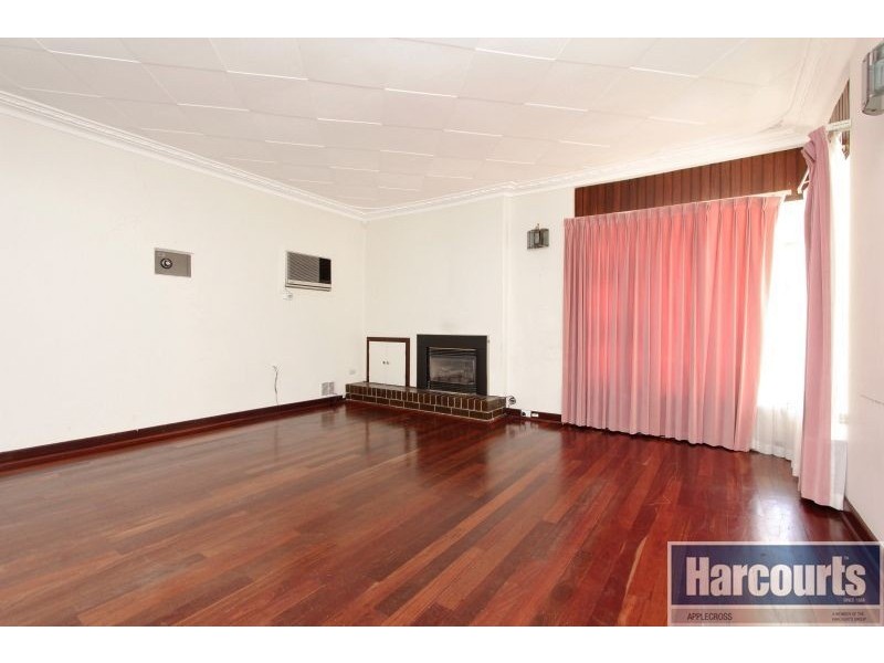 32 Ardessie Street, Ardross WA 6153