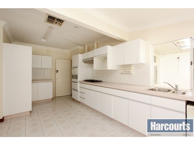 32 Ardessie Street, Ardross WA 6153