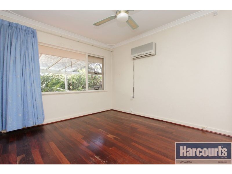 32 Ardessie Street, Ardross WA 6153