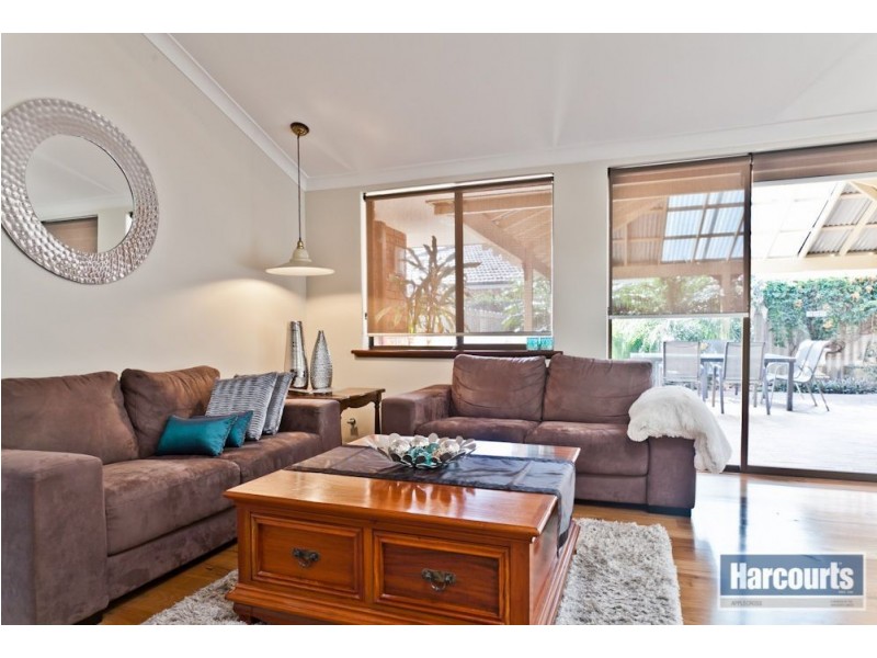 18 Chesters Way, Winthrop WA 6150