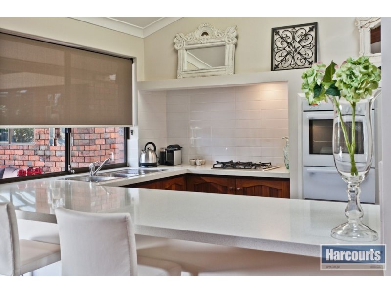 18 Chesters Way, Winthrop WA 6150