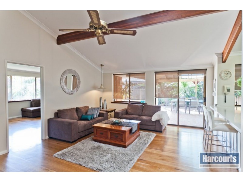 18 Chesters Way, Winthrop WA 6150