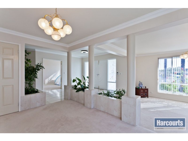 11 Mauldon Mews, Winthrop WA 6150