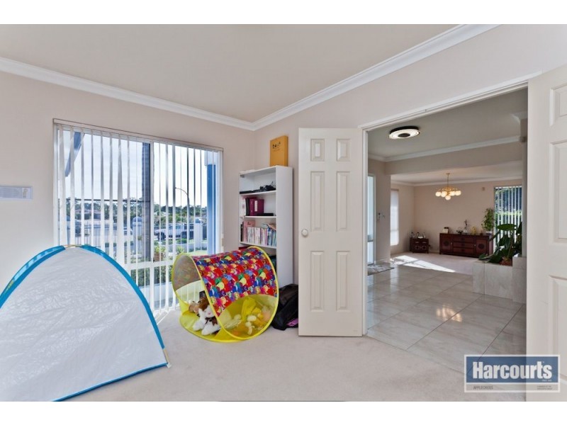 11 Mauldon Mews, Winthrop WA 6150