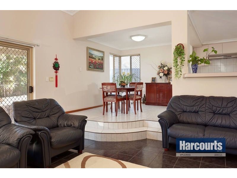 6 Stormon Ridge, Winthrop WA 6150